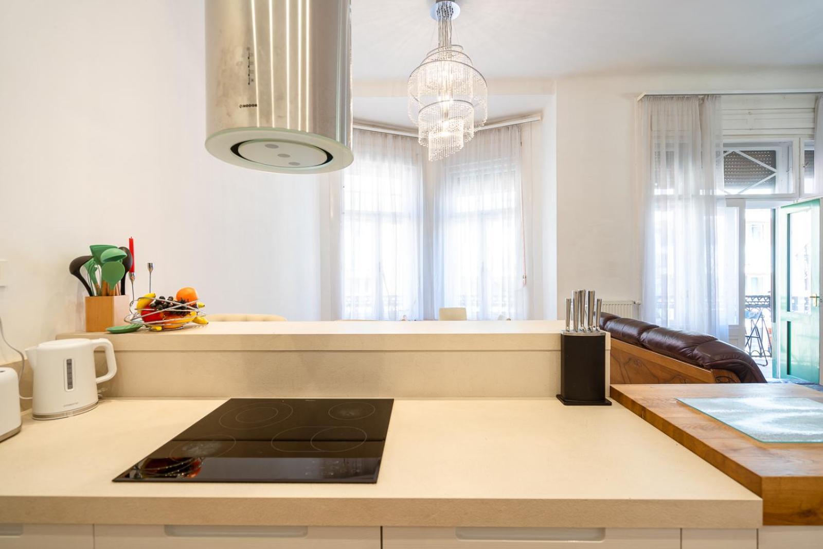 Garys Bright And Spacious Two Bedroom Flat Near Danube Budapest Exterior photo